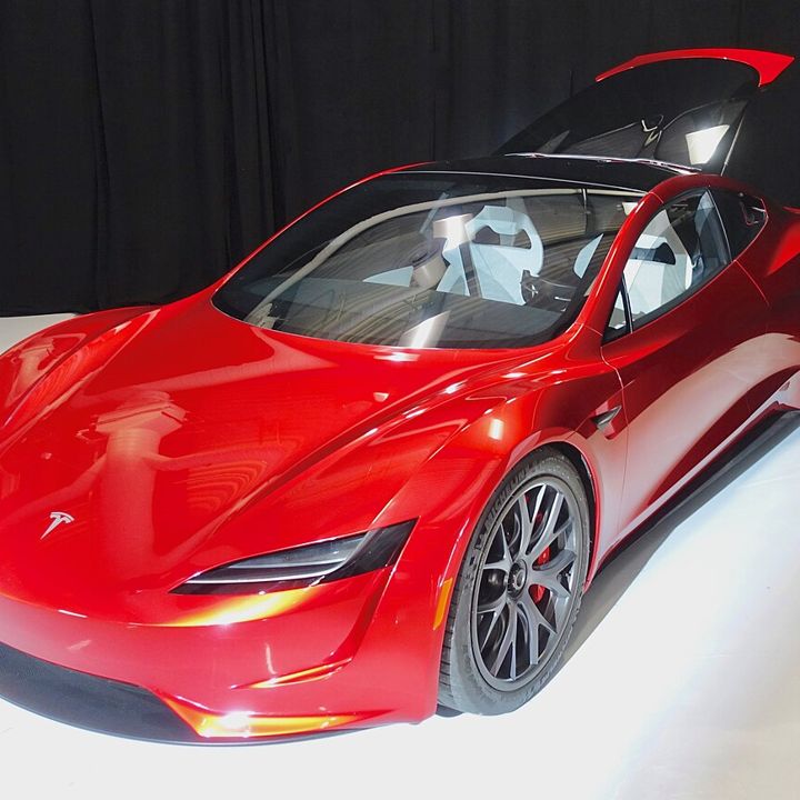 Roadster（テスラ）の外観